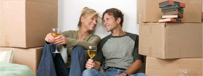 couple relaxing after a house relocation